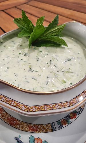 sauce tzatziki maison recette inratable — recette Sauce tzatziki | Louiscuisine